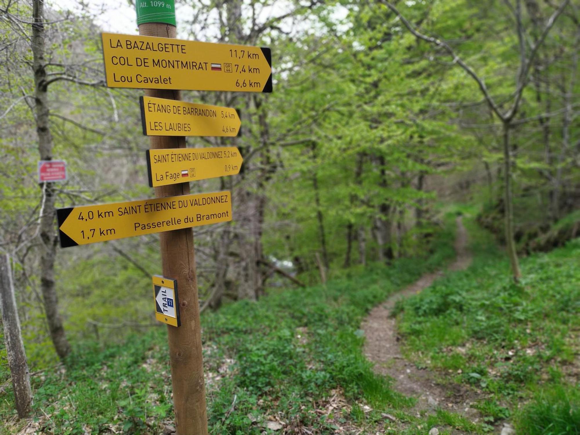 Gites La Boletiere Saint-Étienne-du-Valdonnez Exteriér fotografie