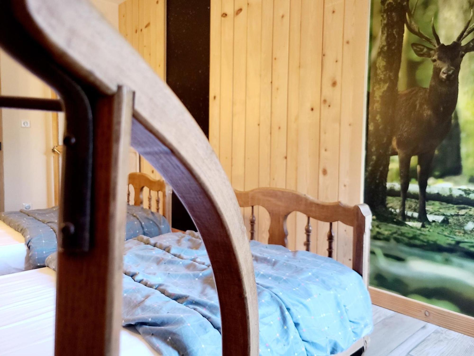 Gites La Boletiere Saint-Étienne-du-Valdonnez Pokoj fotografie